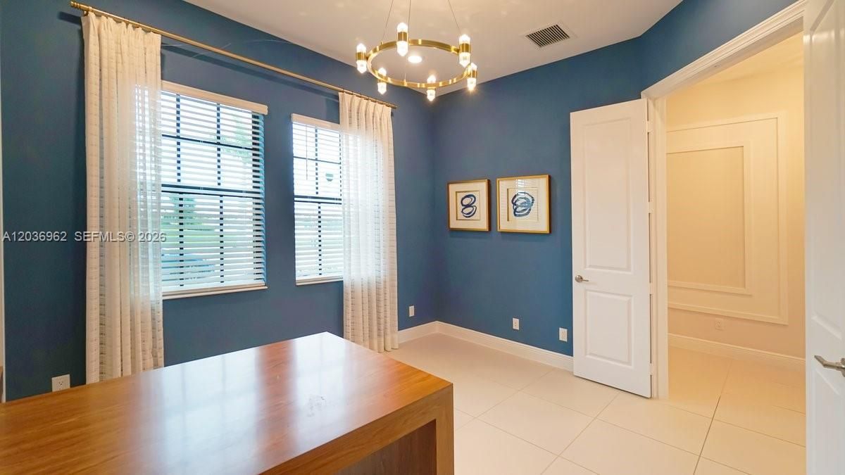 For Sale: $1,440,000 (4 beds, 5 baths, 3690 Square Feet)