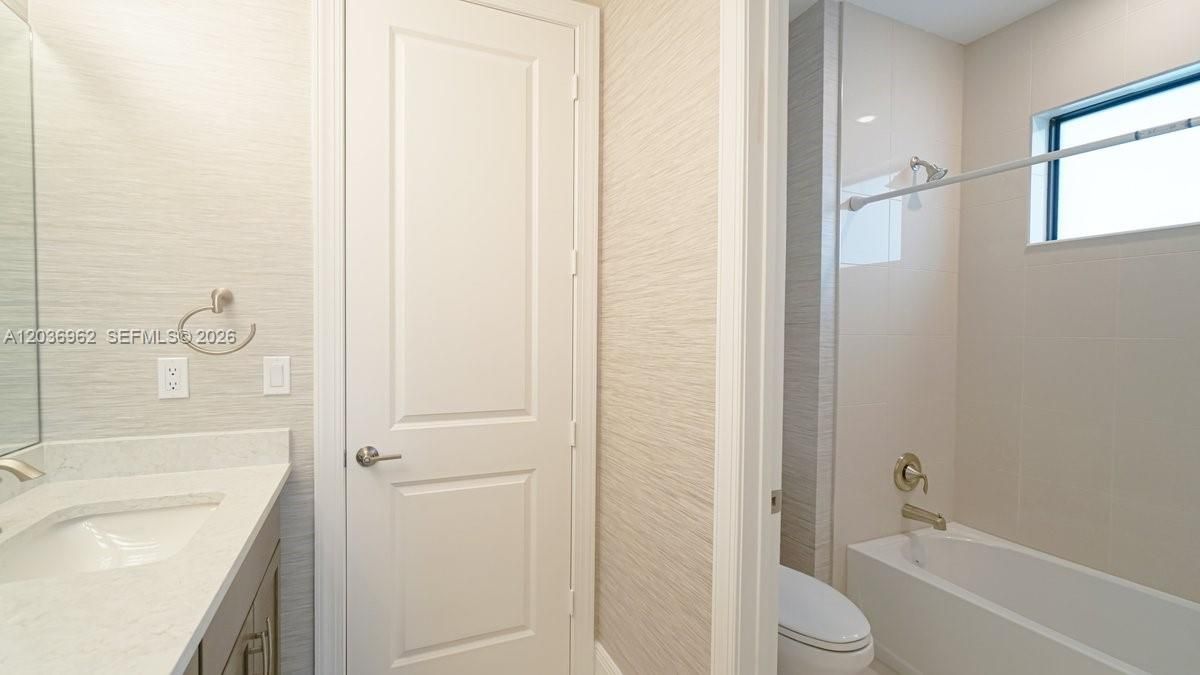 Jack & Jill Bathroom