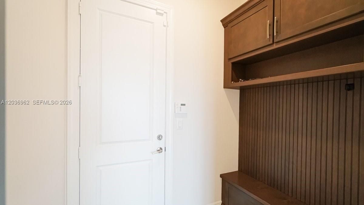 For Sale: $1,440,000 (4 beds, 5 baths, 3690 Square Feet)