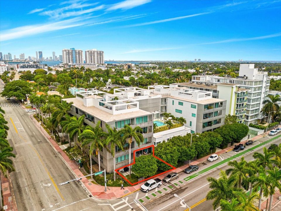 For Rent: $5,000 (2 beds, 2 baths, 1014 Square Feet)