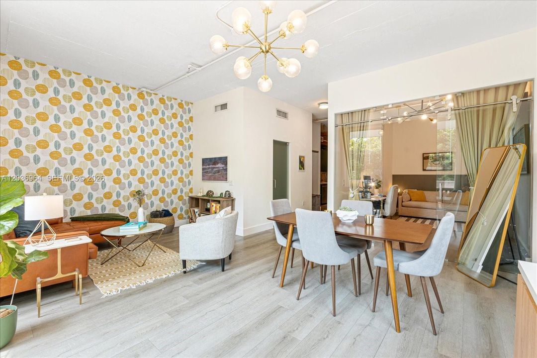 For Rent: $5,000 (2 beds, 2 baths, 1014 Square Feet)