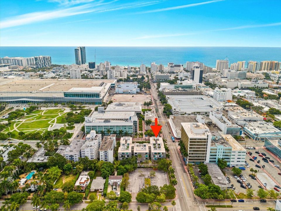 For Rent: $5,000 (2 beds, 2 baths, 1014 Square Feet)