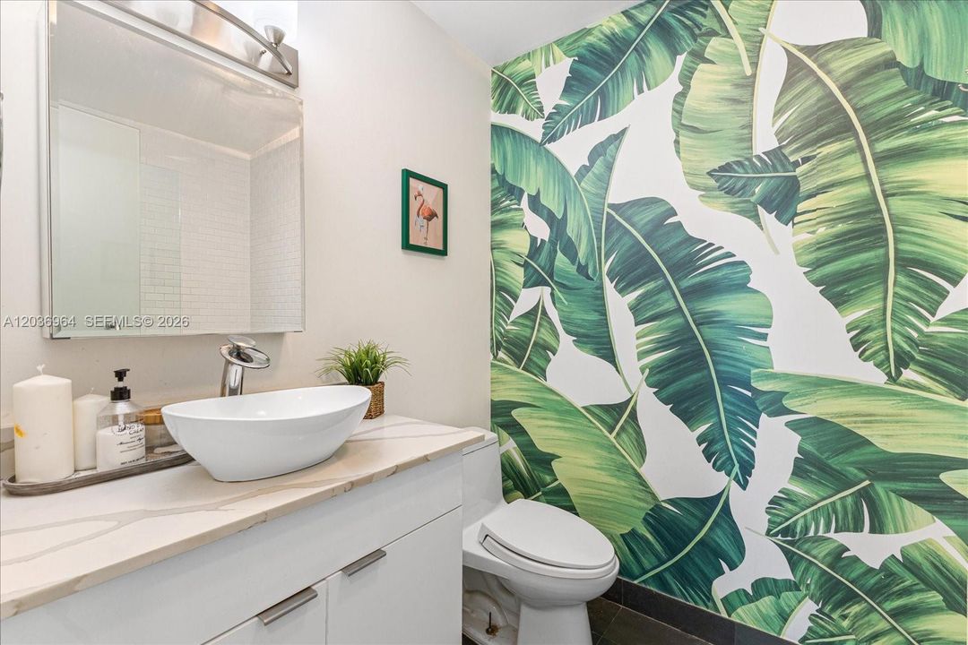 For Rent: $5,000 (2 beds, 2 baths, 1014 Square Feet)