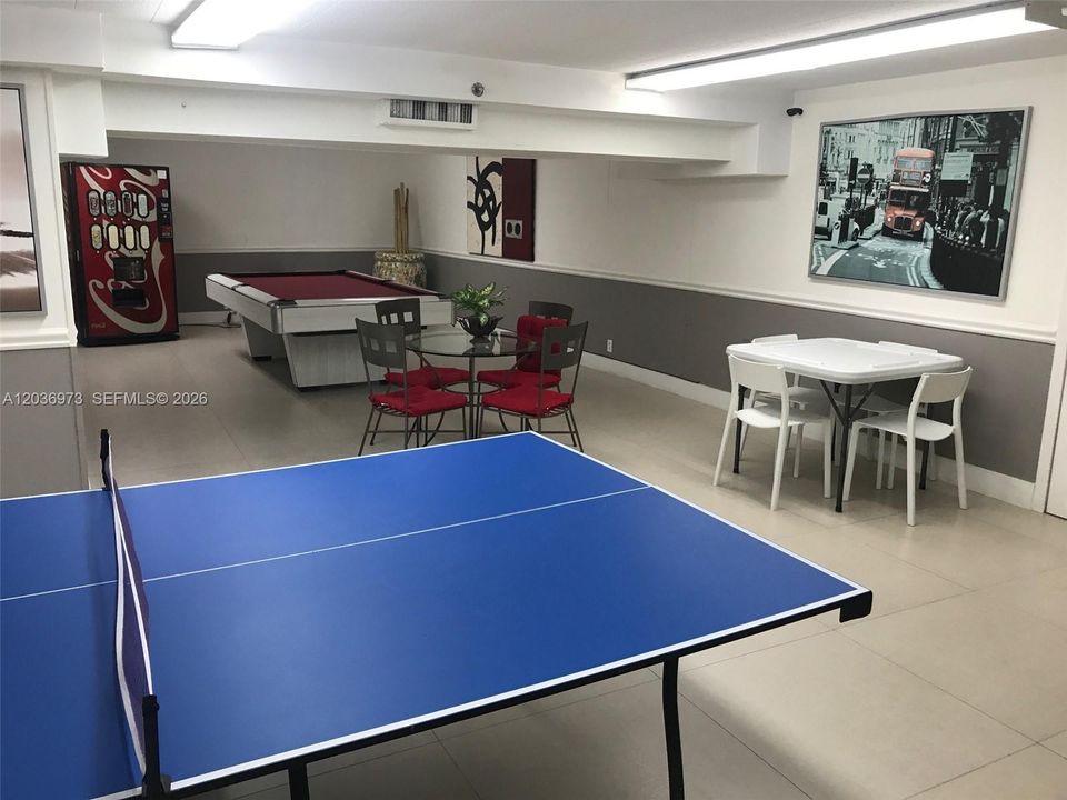 For Rent: $2,500 (1 beds, 1 baths, 550 Square Feet)