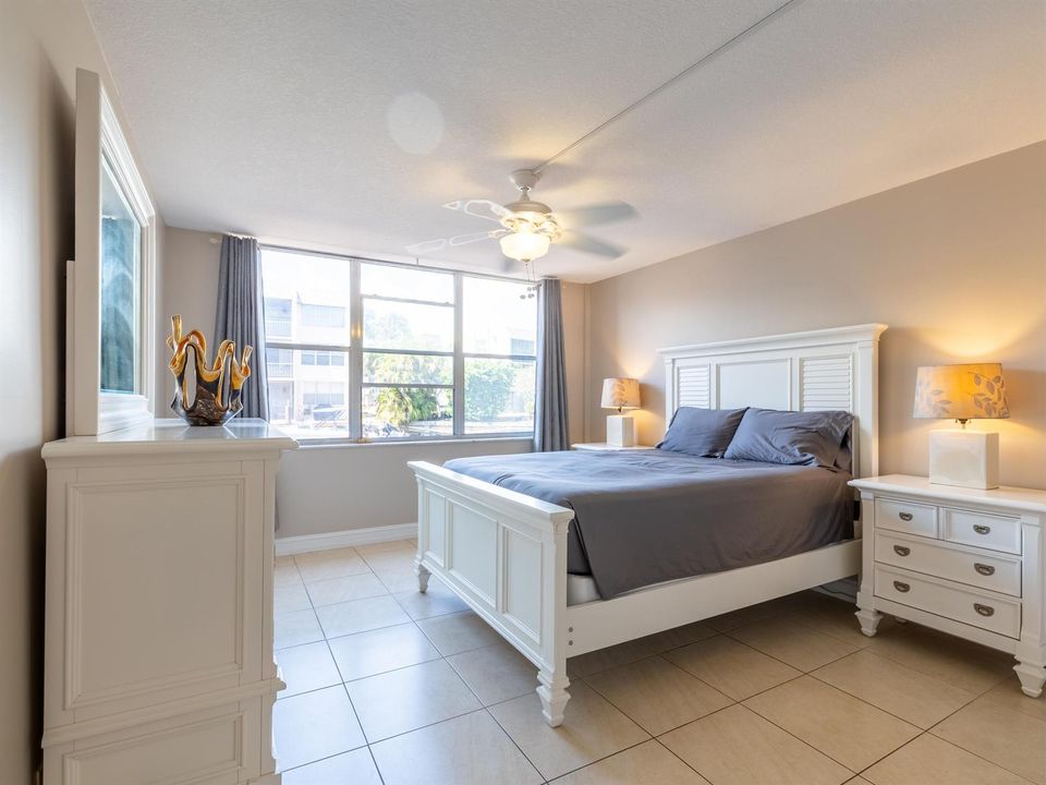 777 bedroom