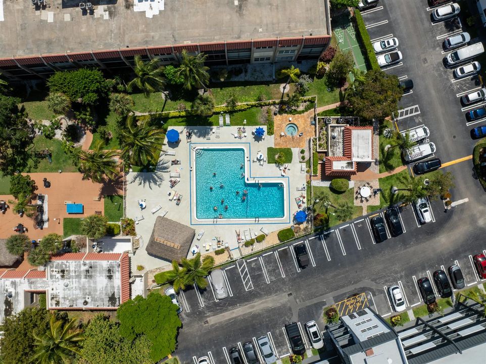 777 island club pool