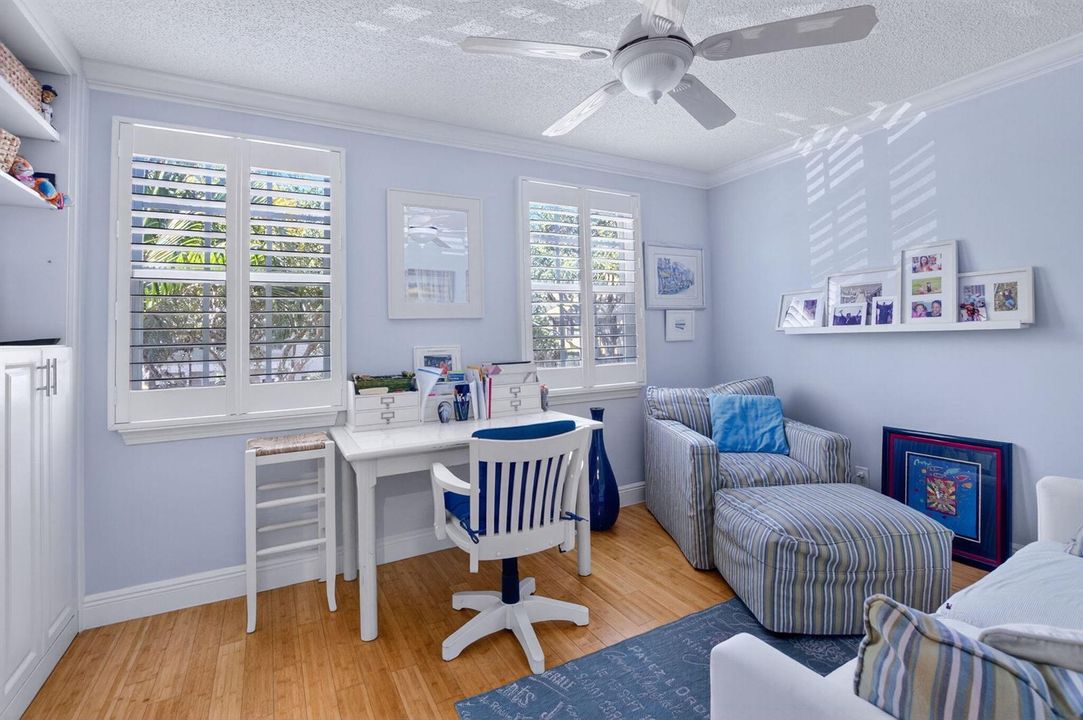 Office/Guest Room