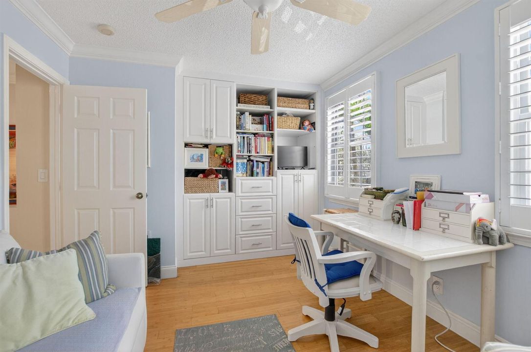 Office/Guest Room