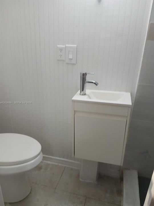 На продажу: $385,000 (3 спален, 2 ванн, 0 Квадратных фут)