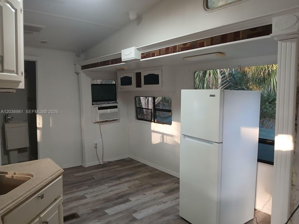 На продажу: $385,000 (3 спален, 2 ванн, 0 Квадратных фут)