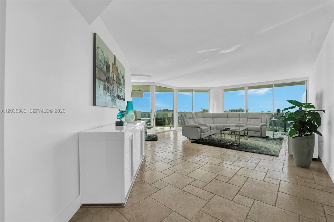 For Rent: $7,000 (2 beds, 2 baths, 1760 Square Feet)
