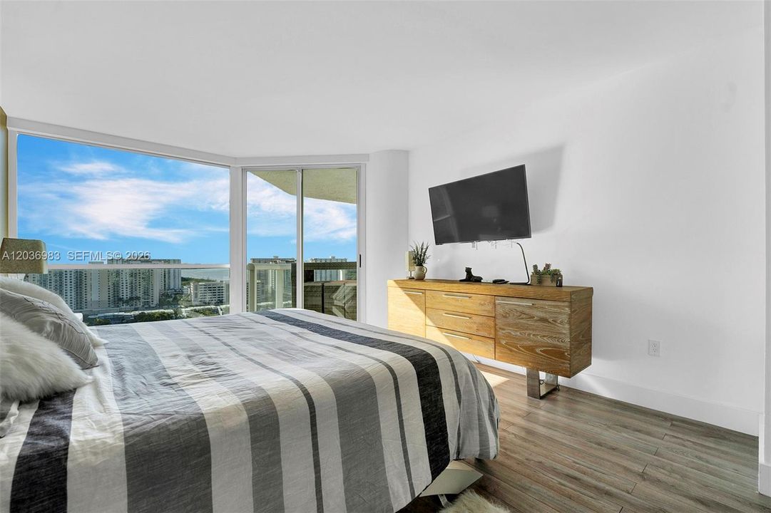 For Rent: $7,000 (2 beds, 2 baths, 1760 Square Feet)