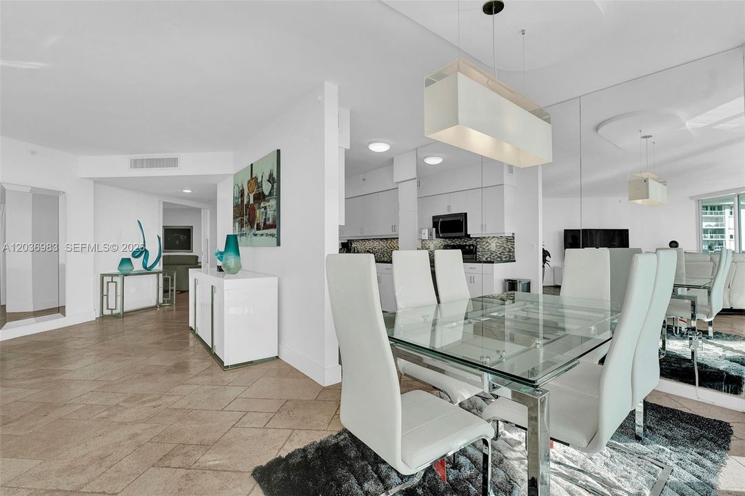For Rent: $7,000 (2 beds, 2 baths, 1760 Square Feet)
