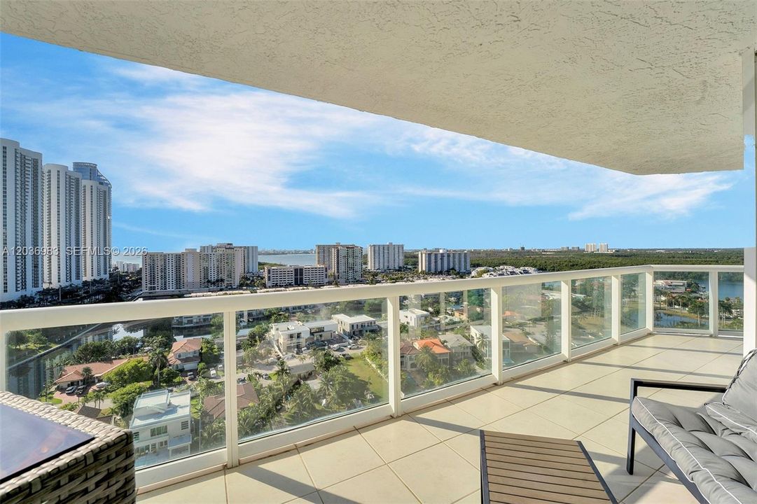 For Rent: $7,000 (2 beds, 2 baths, 1760 Square Feet)