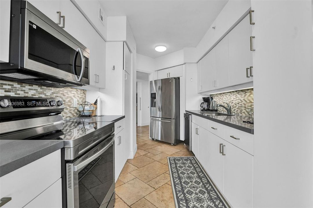 For Rent: $7,000 (2 beds, 2 baths, 1760 Square Feet)
