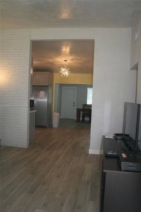 В аренду: $3,250 (3 спален, 2 ванн, 1338 Квадратных фут)