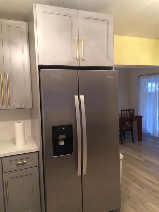 В аренду: $3,250 (3 спален, 2 ванн, 1338 Квадратных фут)