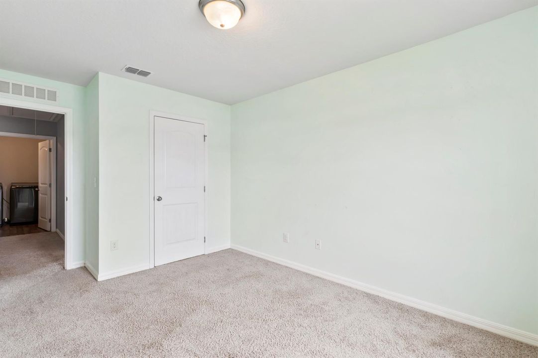 1833-SW_Cameo_Blvd_024