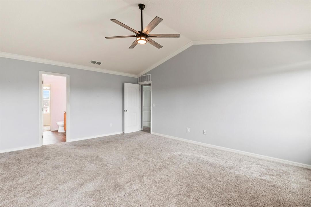 1833-SW_Cameo_Blvd_019