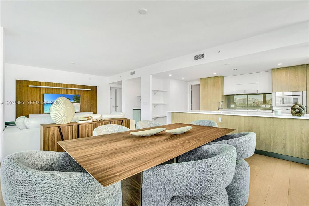 For Rent: $16,750 (4 beds, 4 baths, 2497 Square Feet)