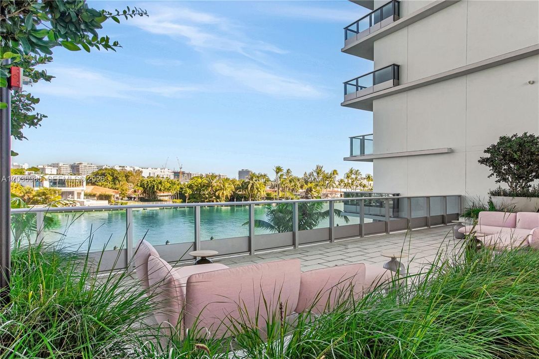 For Rent: $16,750 (4 beds, 4 baths, 2497 Square Feet)