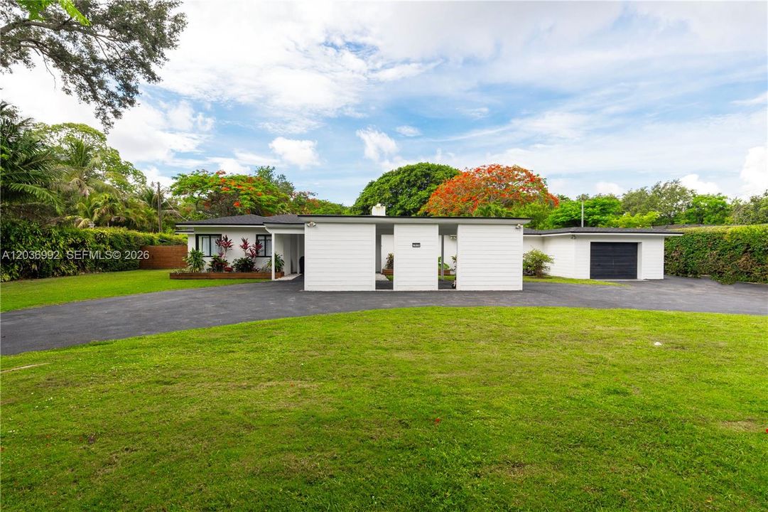 For Sale: $2,999,999 (4 beds, 3 baths, 2870 Square Feet)