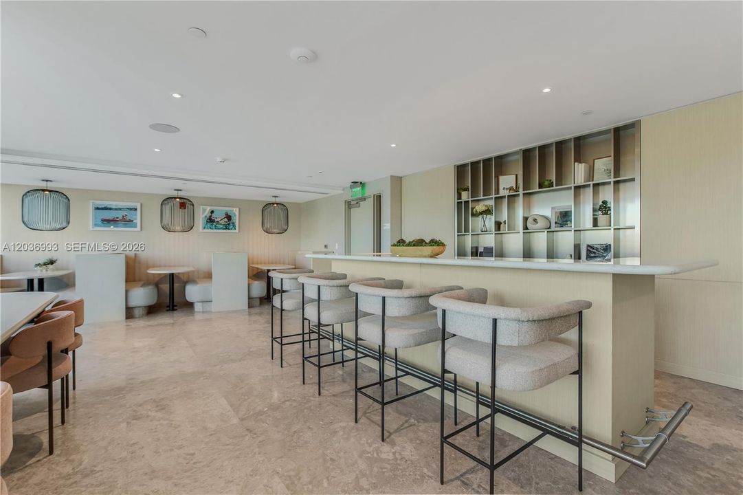 For Rent: $13,500 (3 beds, 3 baths, 2068 Square Feet)