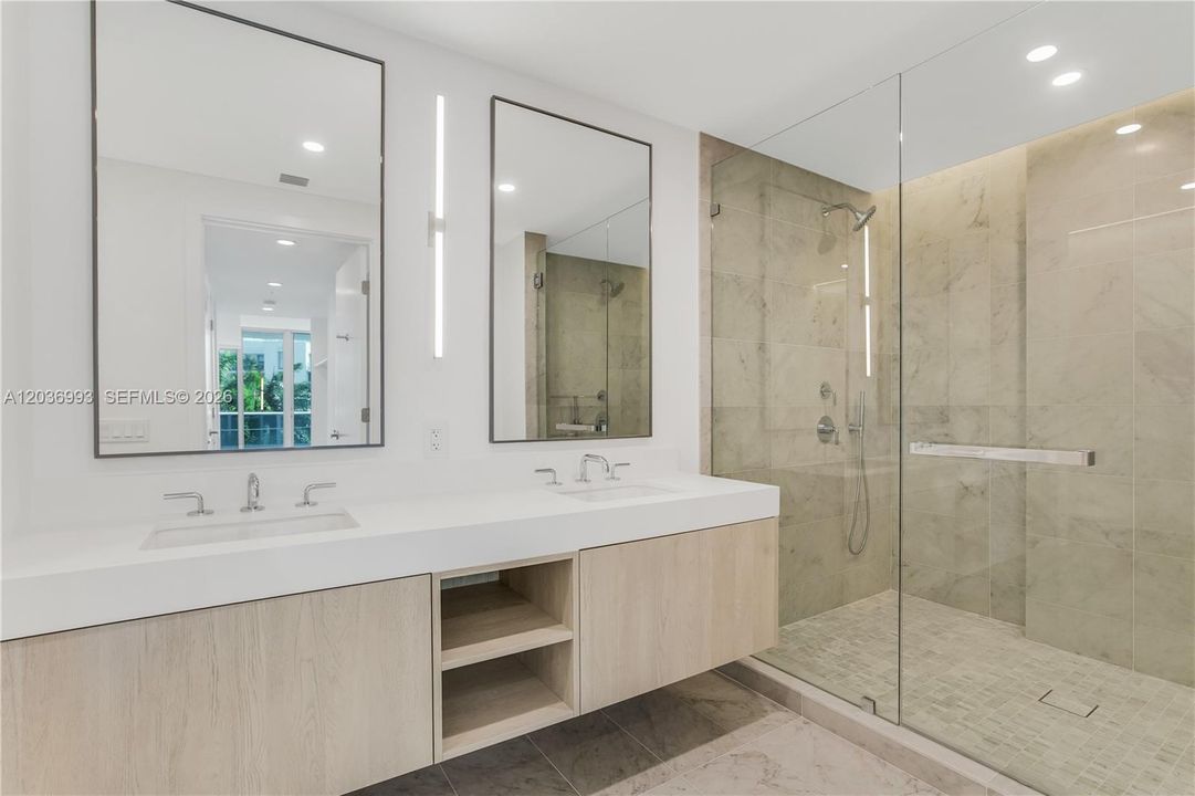 For Rent: $13,500 (3 beds, 3 baths, 2068 Square Feet)