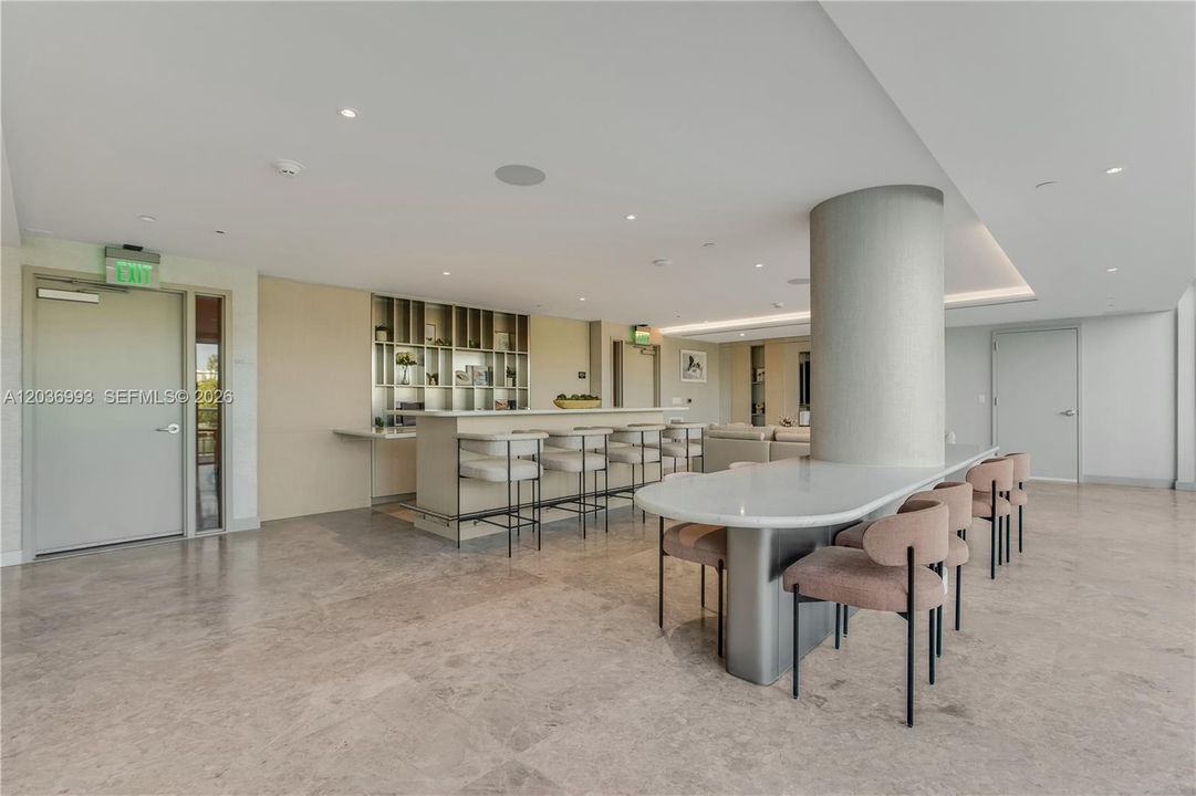 For Rent: $13,500 (3 beds, 3 baths, 2068 Square Feet)