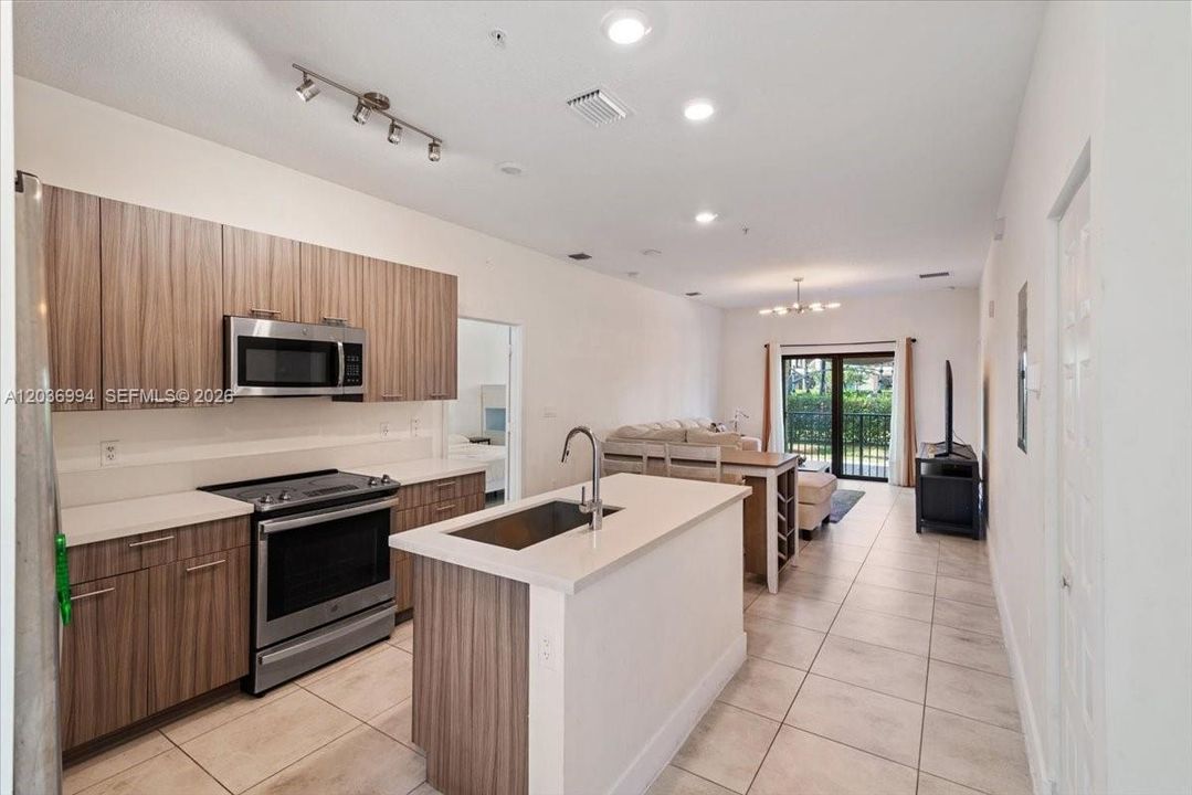 En Venta: $505,000 (2 camas, 2 baños, 1129 Pies cuadrados)