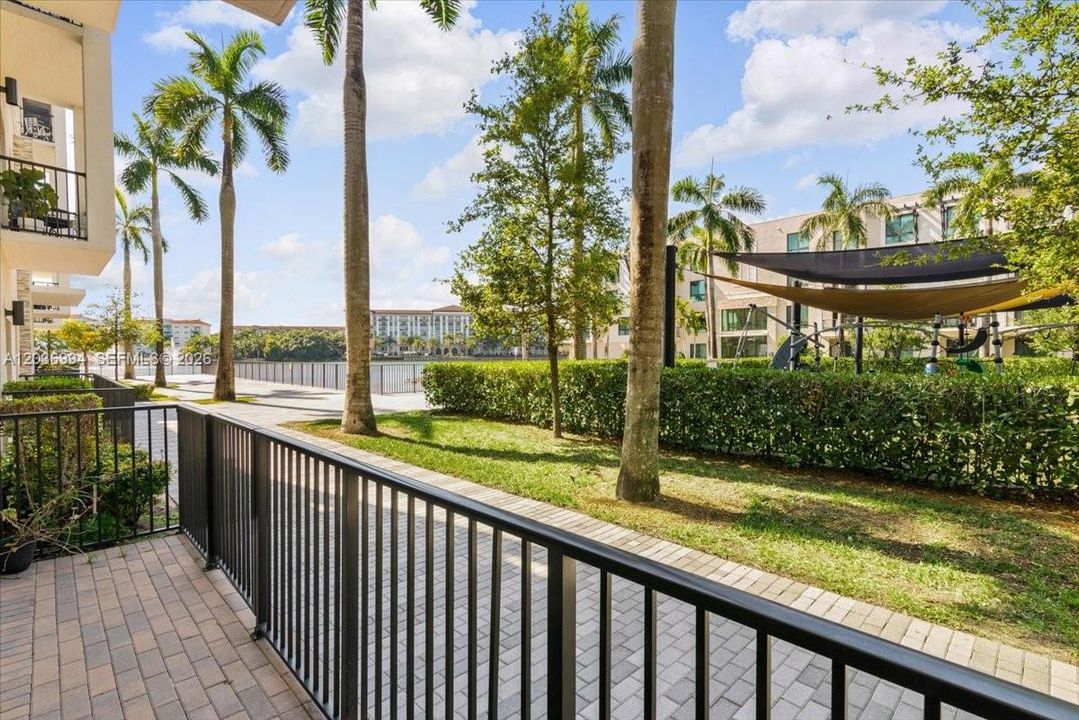 En Venta: $505,000 (2 camas, 2 baños, 1129 Pies cuadrados)
