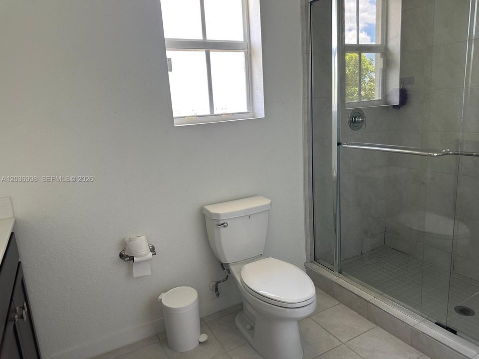 For Sale: $350,000 (3 beds, 2 baths, 1712 Square Feet)