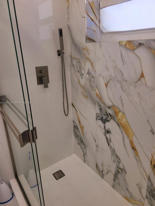 На продажу: $223,000 (0 спален, 1 ванн, 444 Квадратных фут)