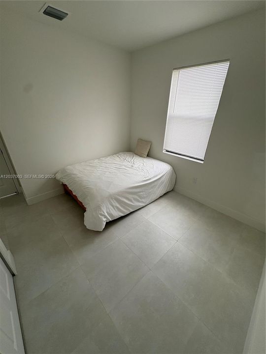 For Rent: $1,650 (1 beds, 1 baths, 2088 Square Feet)