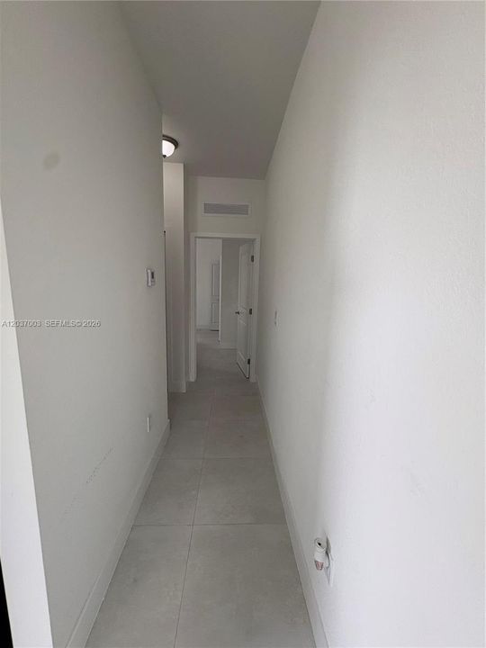 For Rent: $1,650 (1 beds, 1 baths, 2088 Square Feet)