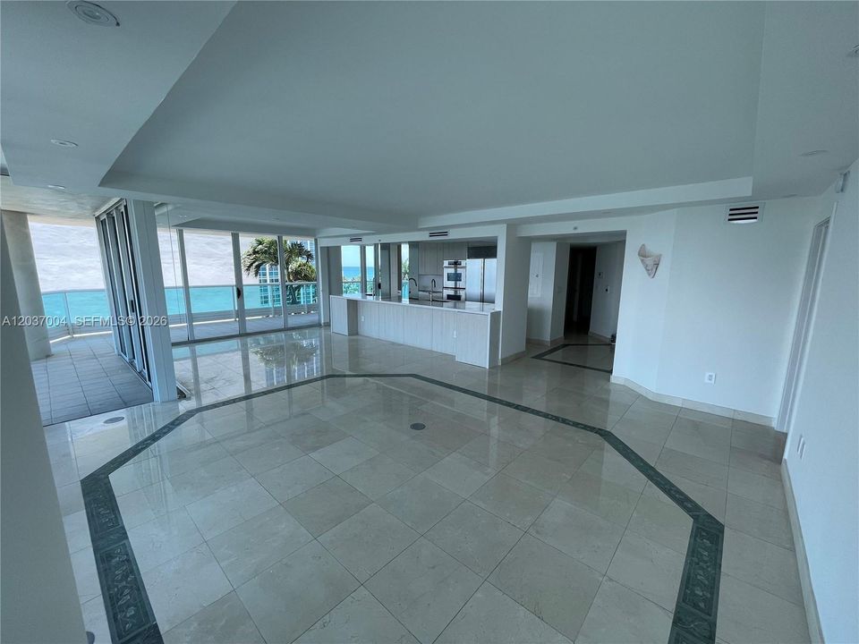 For Rent: $10,200 (3 beds, 2 baths, 1860 Square Feet)