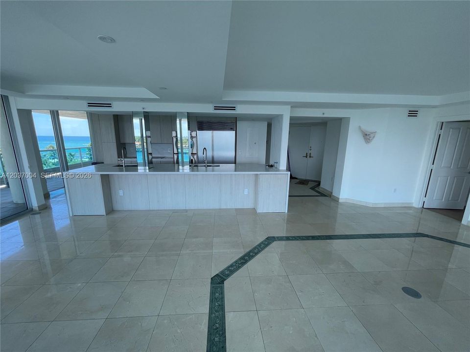 For Rent: $10,200 (3 beds, 2 baths, 1860 Square Feet)