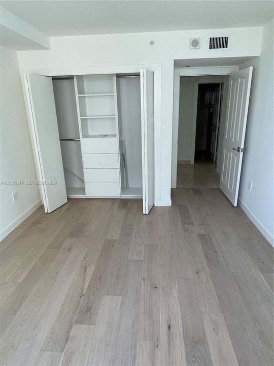 For Rent: $10,200 (3 beds, 2 baths, 1860 Square Feet)