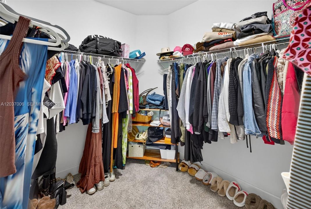 En Renta: $5,250 (3 camas, 2 baños, 2104 Pies cuadrados)