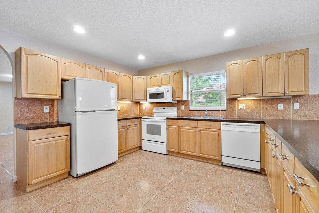 009-55921stRoad-LakeWorth-FL-33467-SMALL