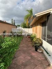 For Rent: $2,000 (2 beds, 1 baths, 1365 Square Feet)