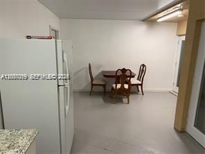For Rent: $2,000 (2 beds, 1 baths, 1365 Square Feet)