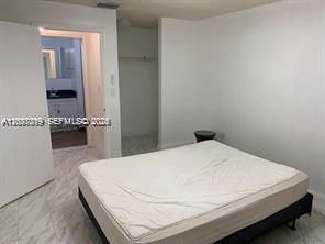 For Rent: $2,000 (2 beds, 1 baths, 1365 Square Feet)