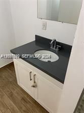For Rent: $2,000 (2 beds, 1 baths, 1365 Square Feet)