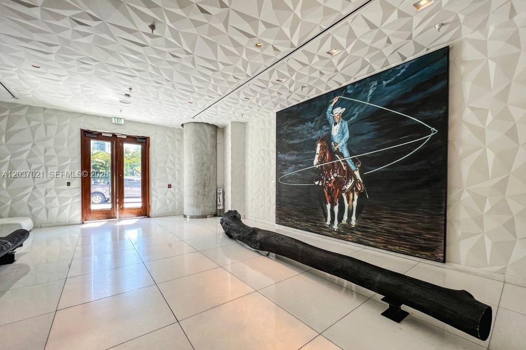 For Sale: $544,900 (1 beds, 1 baths, 649 Square Feet)