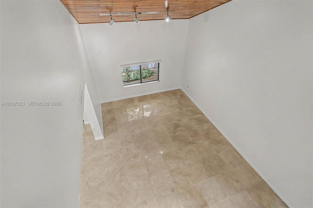 For Sale: $2,250,000 (4 beds, 3 baths, 2800 Square Feet)