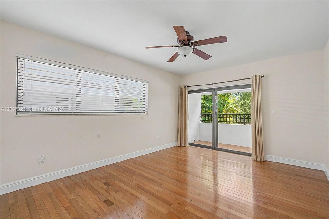 For Sale: $2,250,000 (4 beds, 3 baths, 2800 Square Feet)