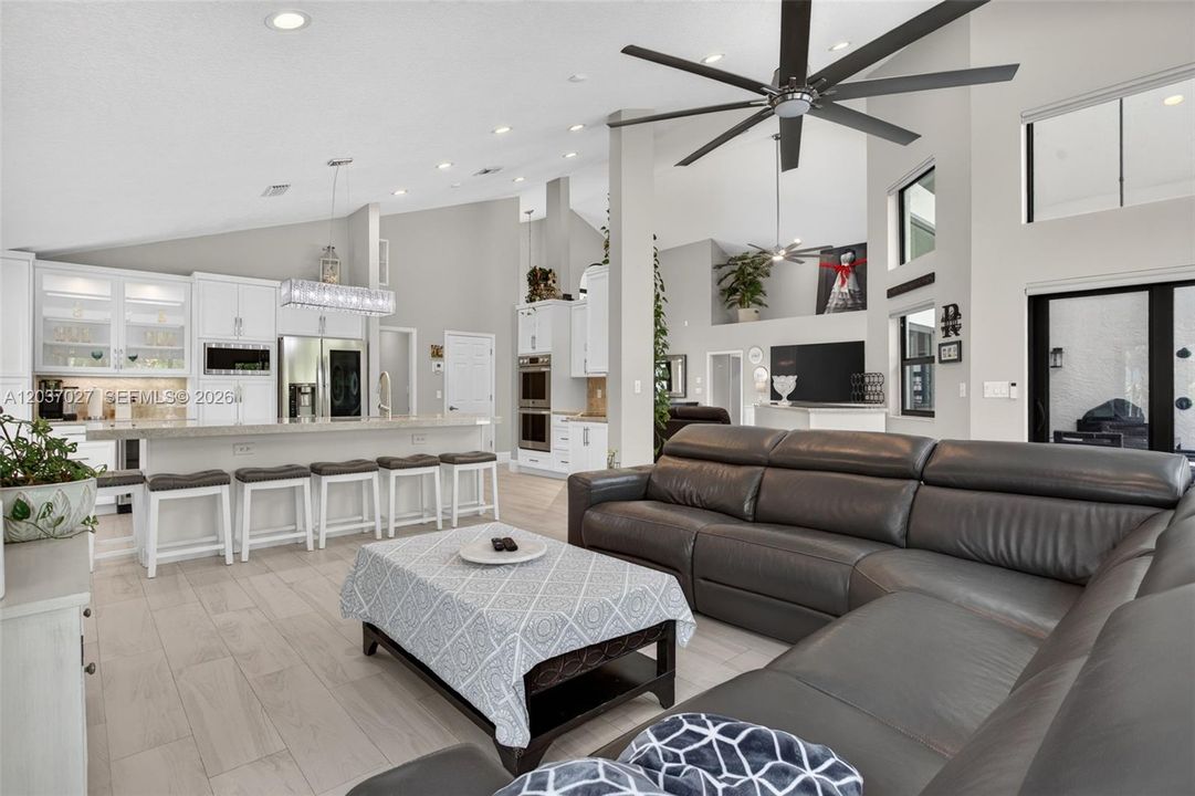 Active With Contract: $999,900 (4 beds, 3 baths, 2664 Square Feet)
