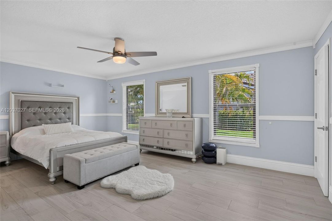 Active With Contract: $999,900 (4 beds, 3 baths, 2664 Square Feet)