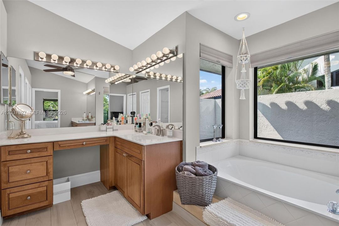 Active With Contract: $999,900 (4 beds, 3 baths, 2664 Square Feet)